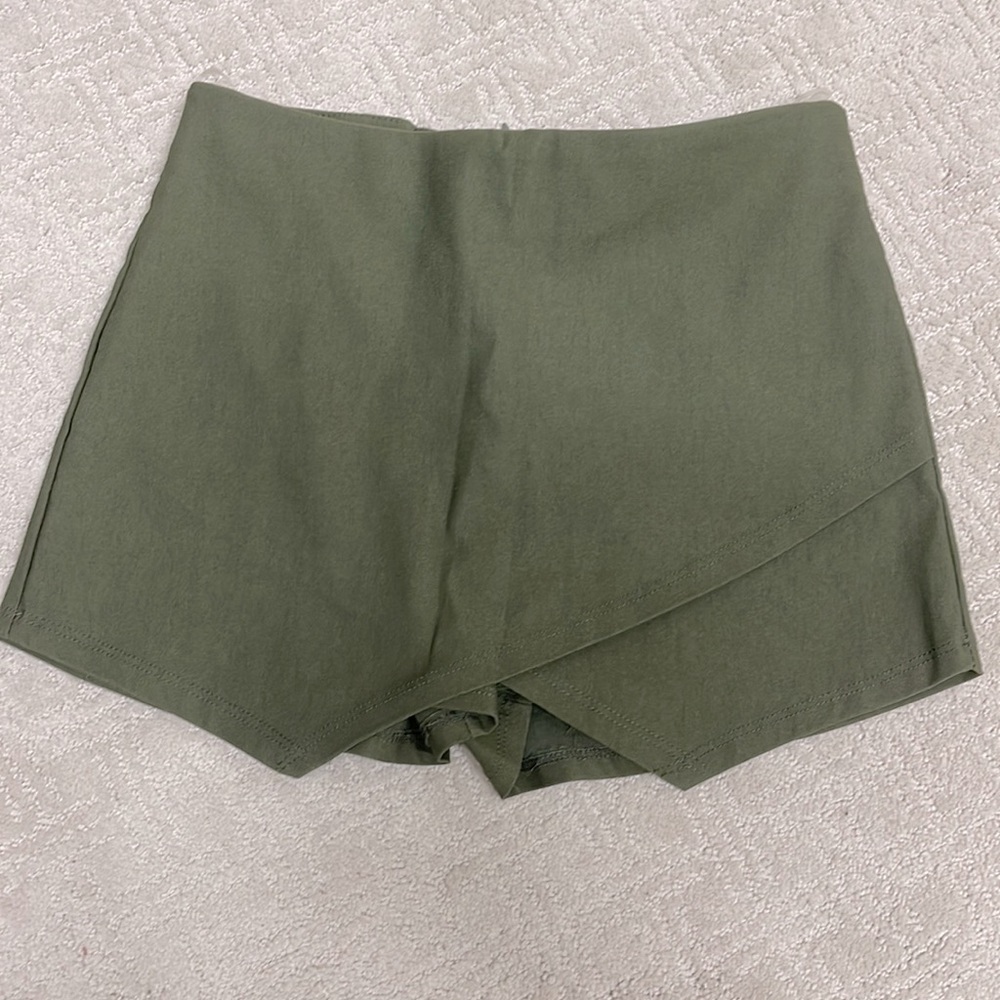 Skort, new